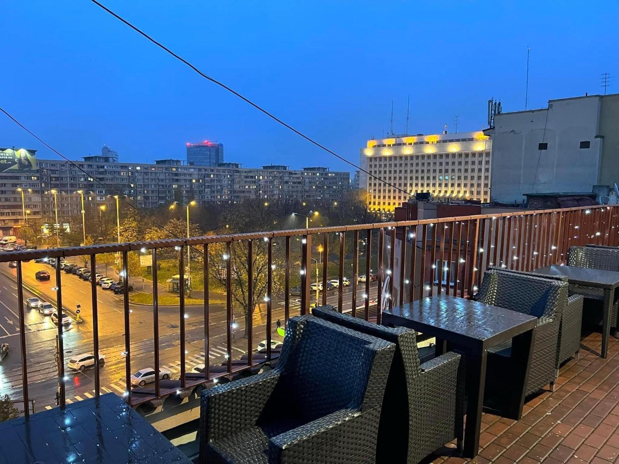 Hotel Reina Bucharest Exterior photo